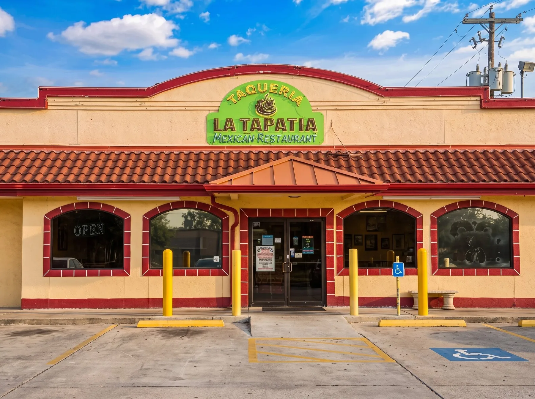 Entrada principal de Taqueria La Tapatia